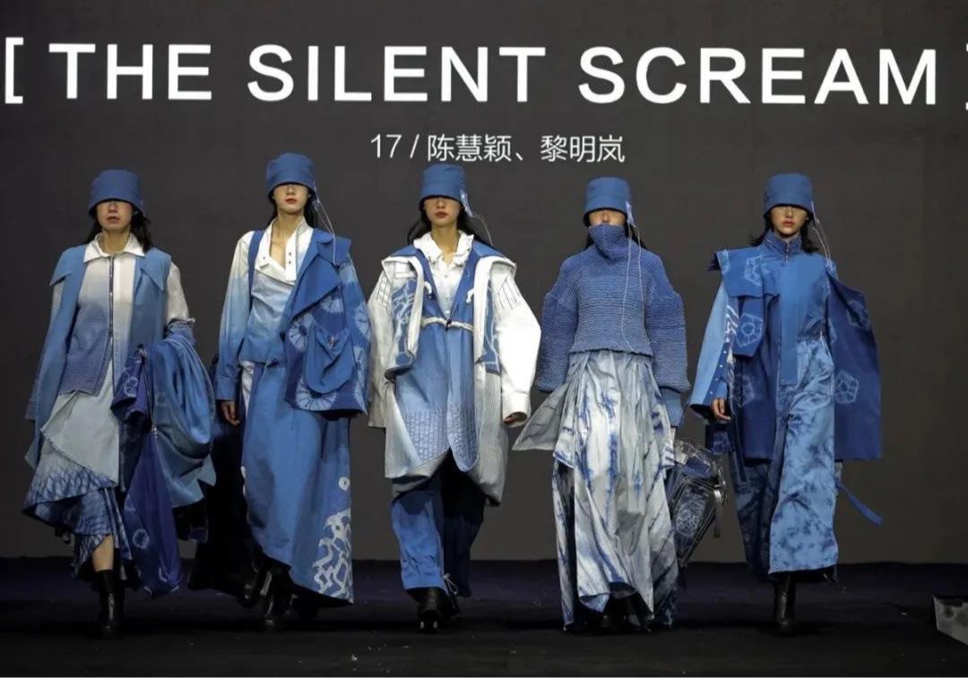 age动漫
服装与服饰设计专业学生作品屡获全国服装专业大赛奖项！