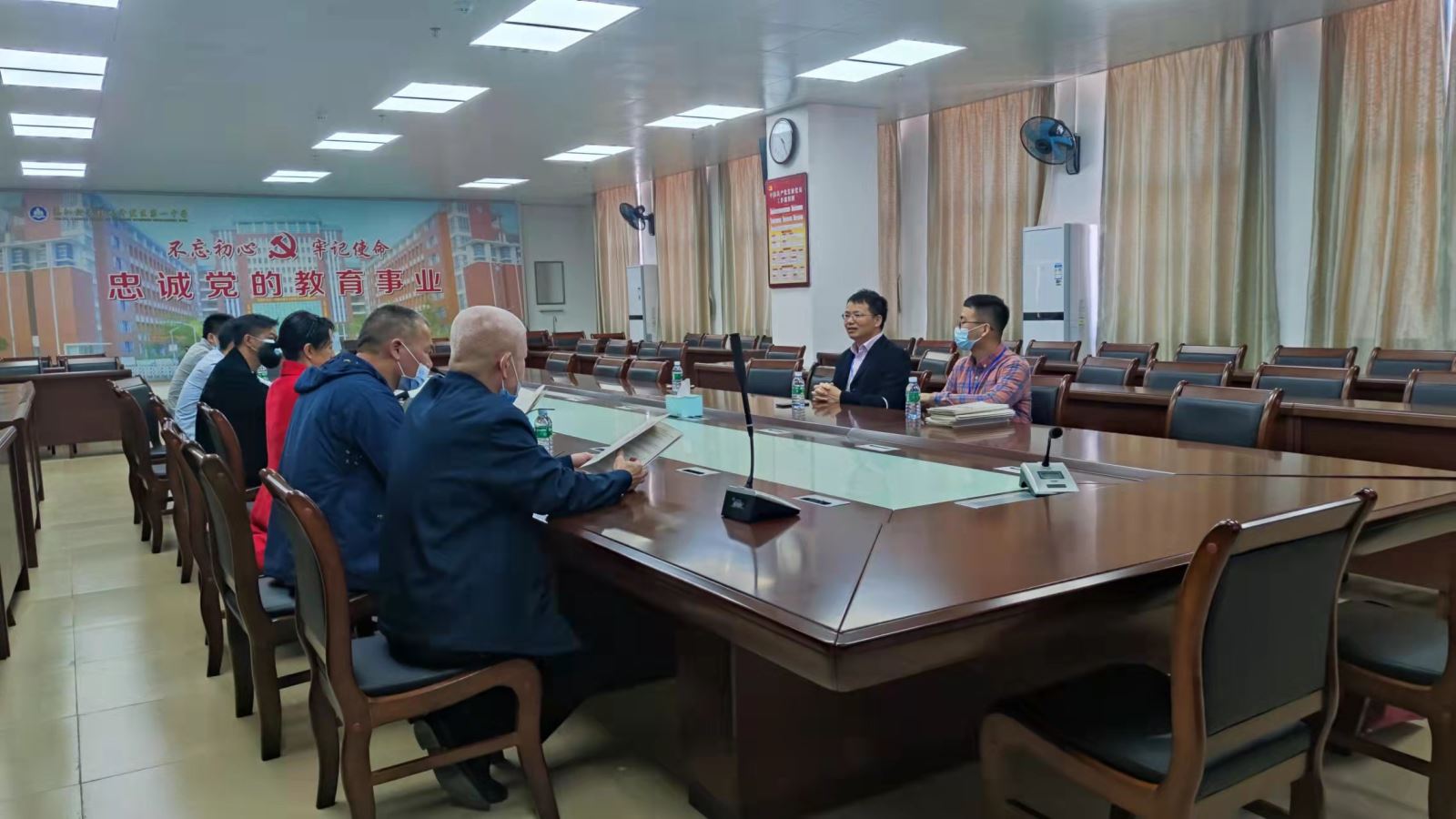 age动漫
赴湛江市开展招生宣传