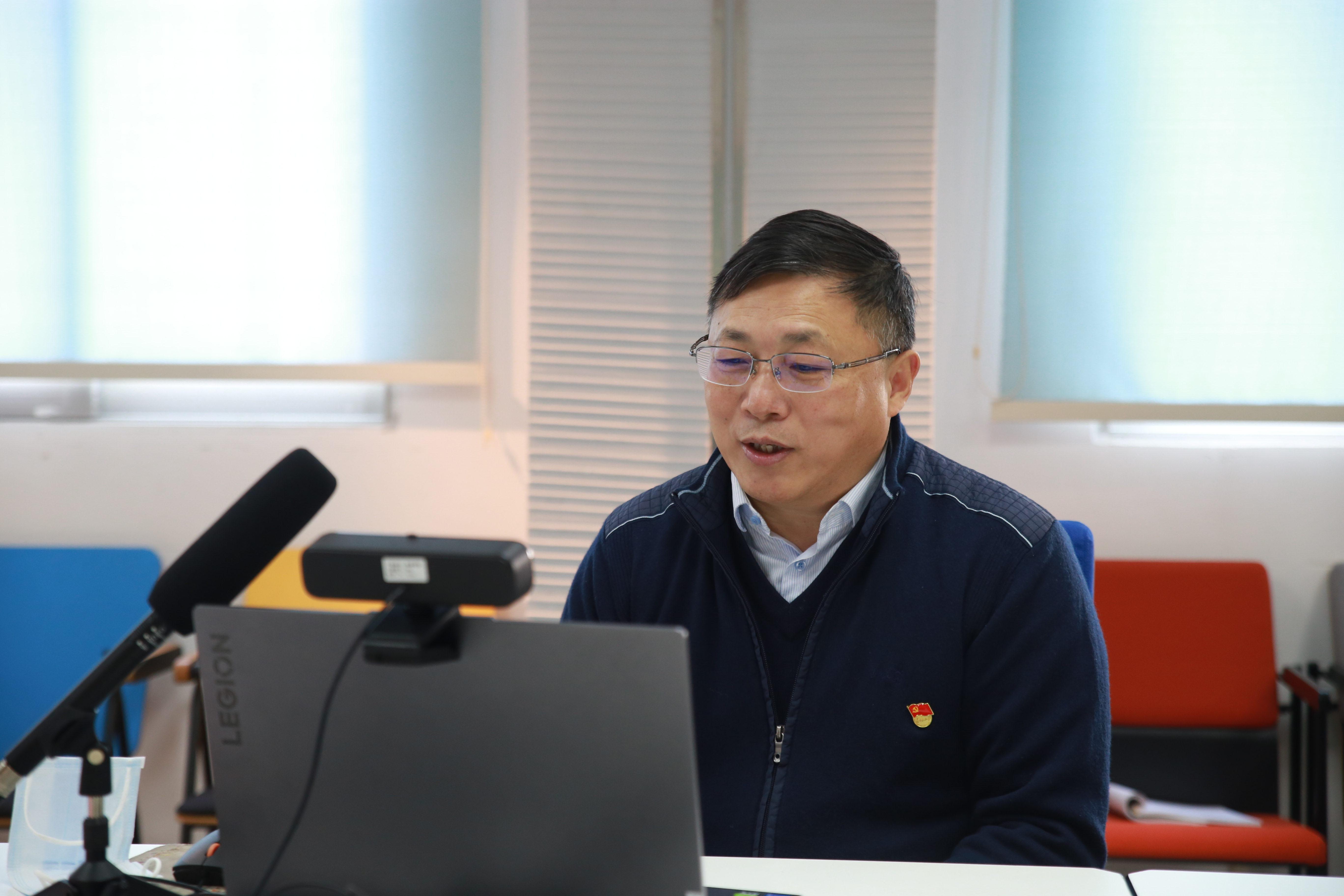 【“红设”大讲堂】校领导为age动漫
师生党员做党的二十大精神专题辅导报告会