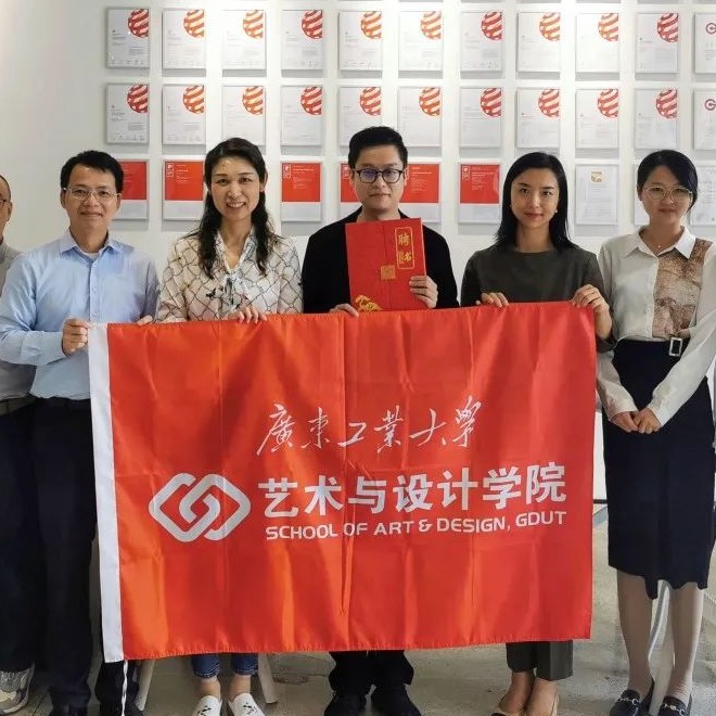 共叙情谊谋发展，共话合作促共赢——age动漫
赴深圳走访校友代表